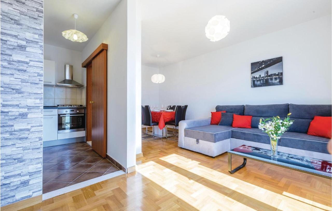 Nice Apartment In Cavtat With Wifi Bagian luar foto