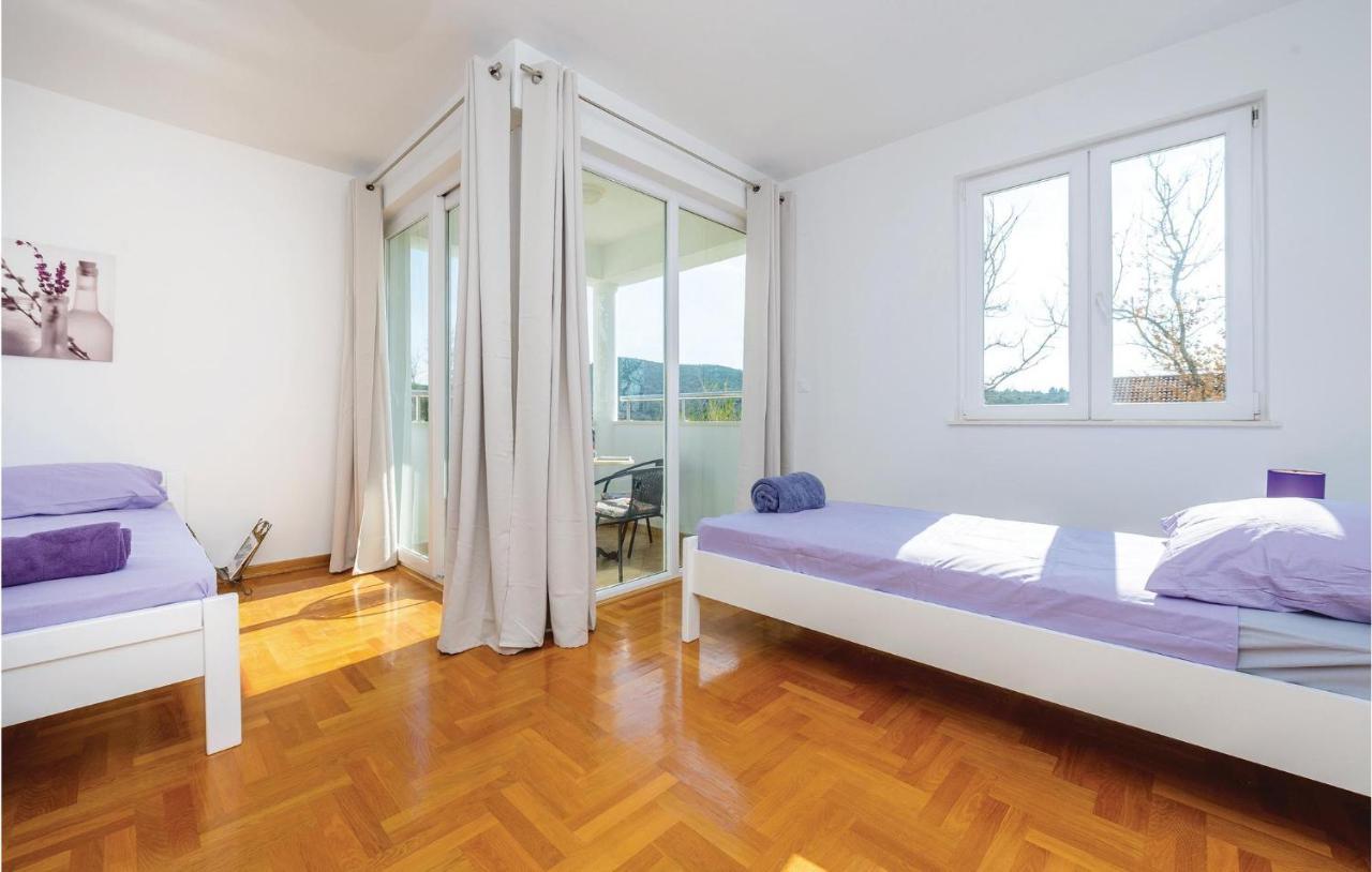 Nice Apartment In Cavtat With Wifi Bagian luar foto