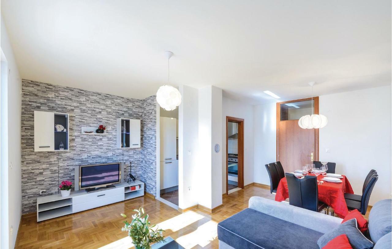 Nice Apartment In Cavtat With Wifi Bagian luar foto