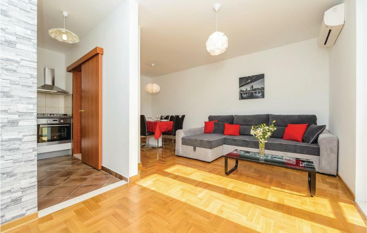 Nice Apartment In Cavtat With Wifi Bagian luar foto